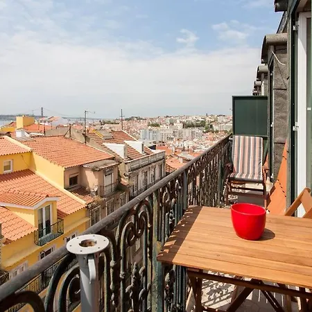 The Ultimate River View Balcony Apartman Lisboa
